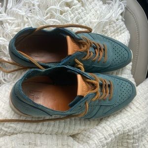 Frye all leather sneakers. Approx size 9.5 women